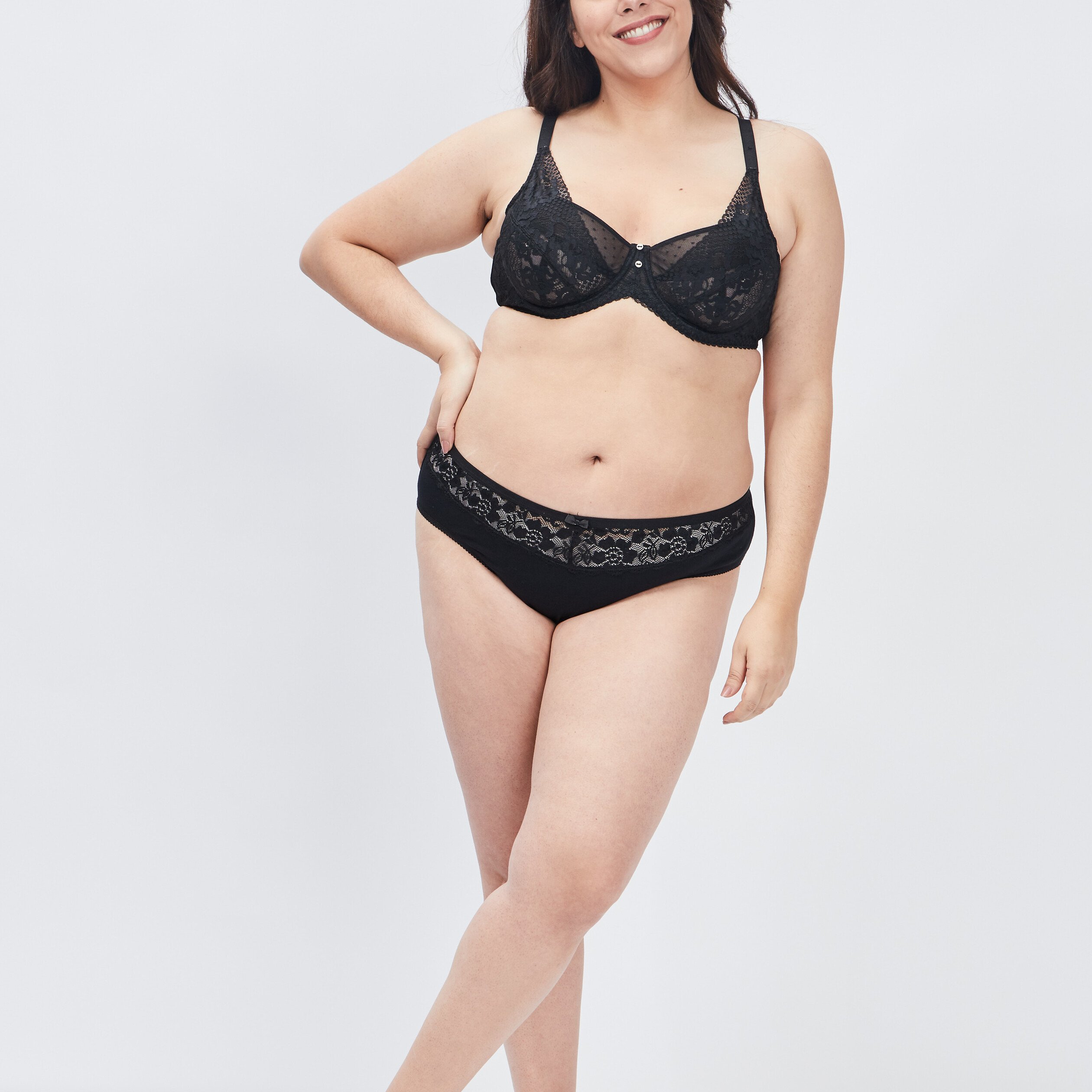 Culotte avec dentelle sur l'avant noir femme grande taille | La Halle