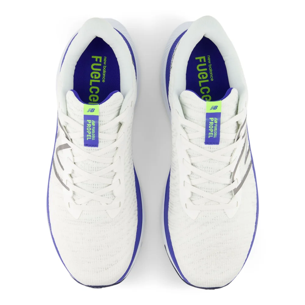 New Balance FuelCell Propel V4 MFCPRCW4D / weiss