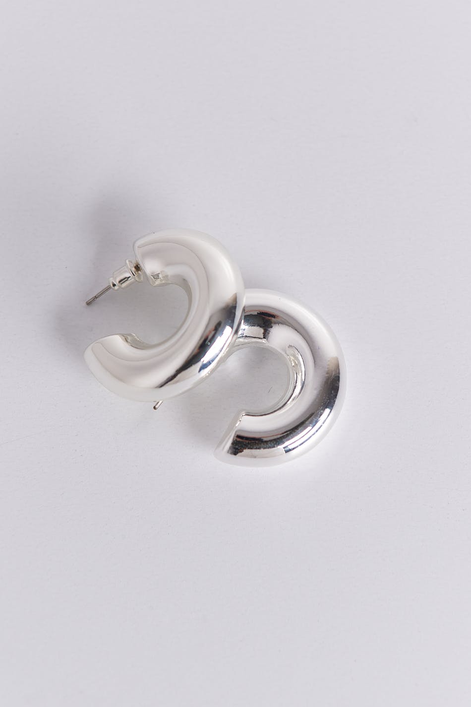 Superchunky hoops earrings