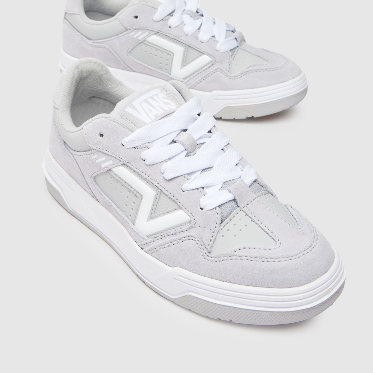 Vans – Ljusgrå Upland-sneakers