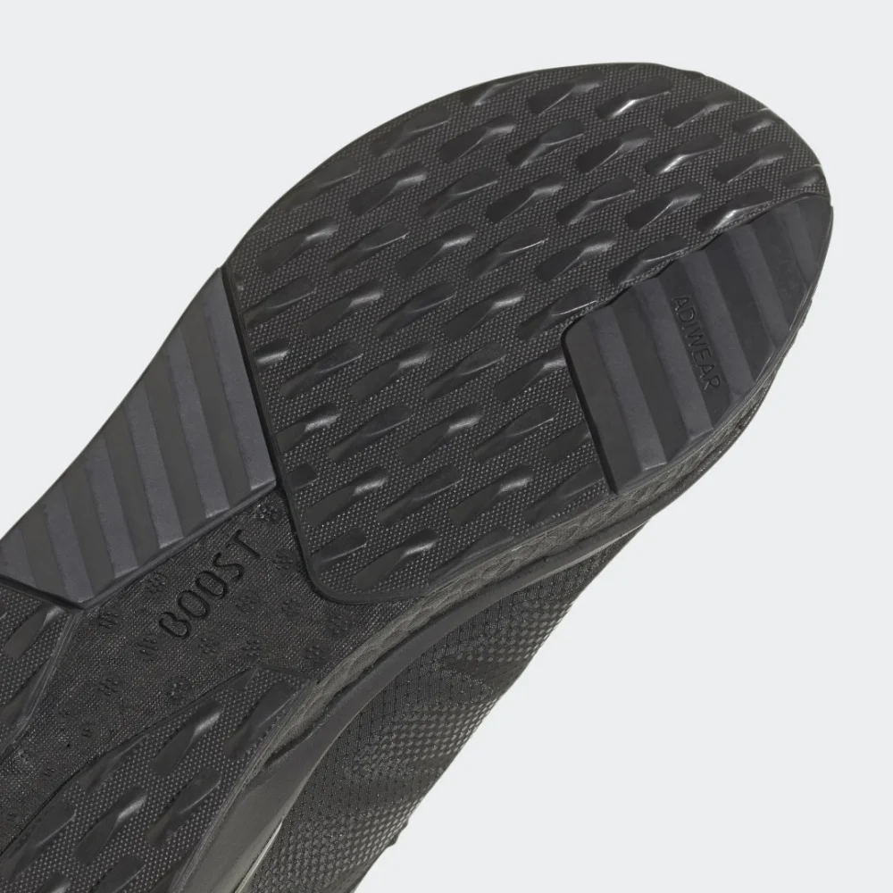 adidas Avryn HP5982 / schwarz