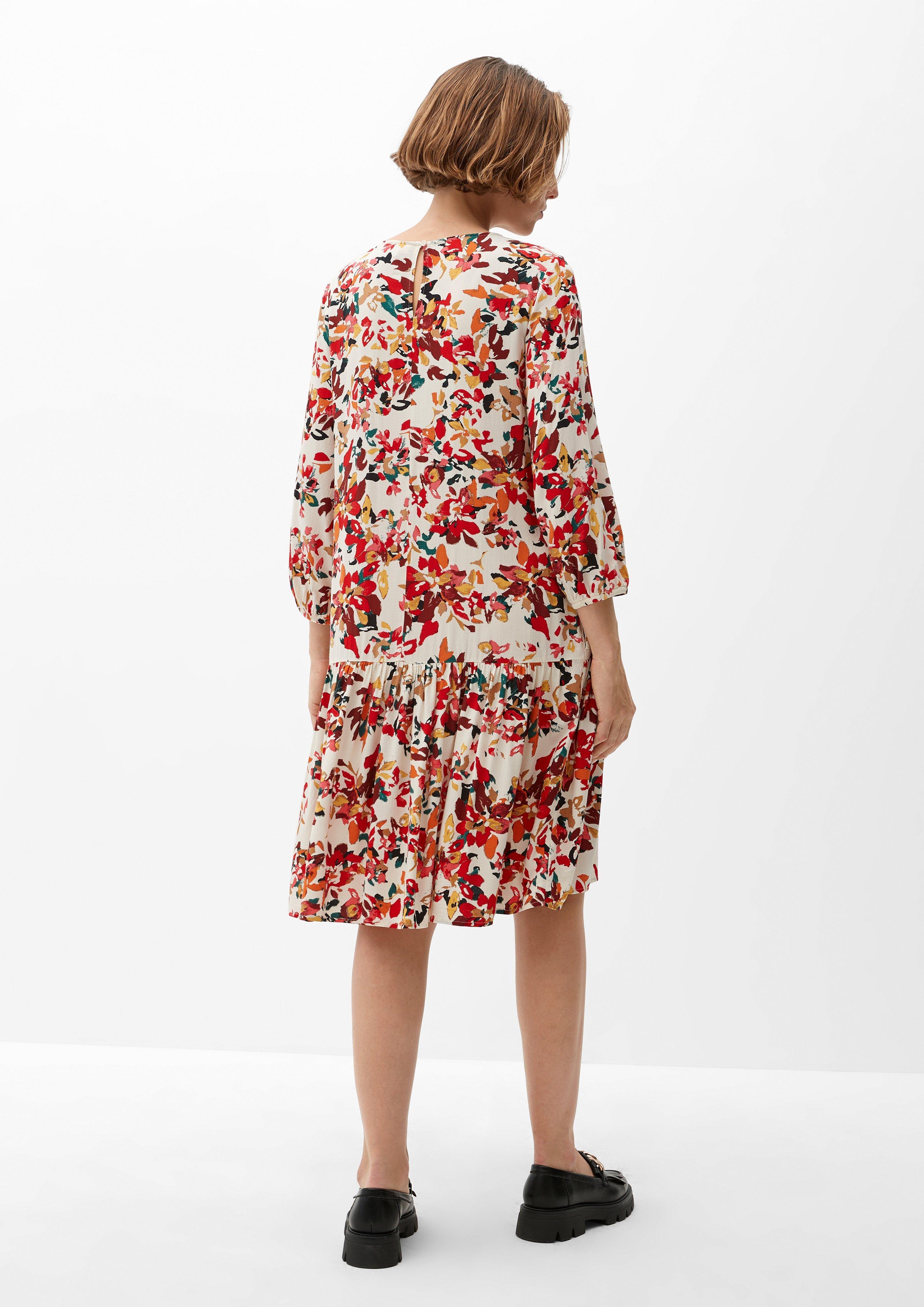 Gemustertes Kleid mit Volant  2120533-81A0