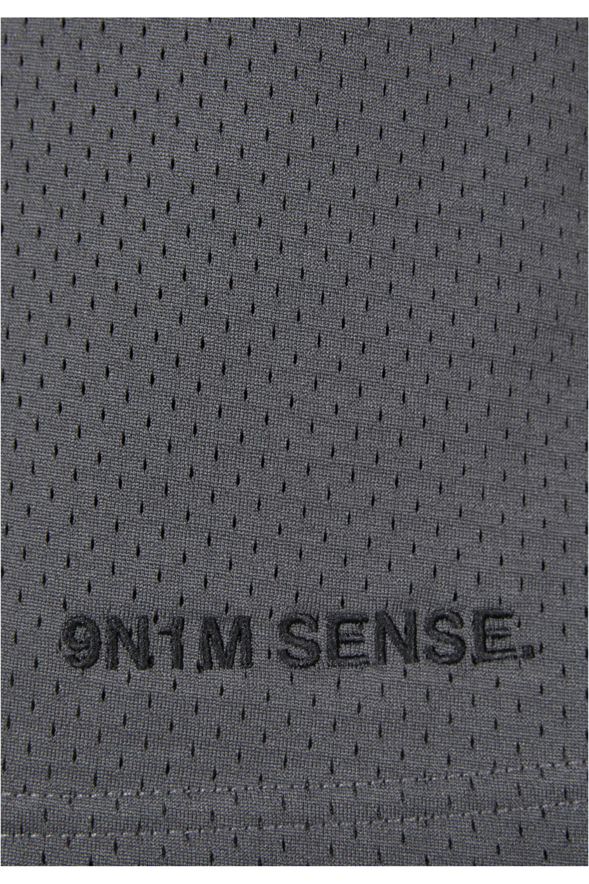 9N1M SENSE  Unisex Essential Mesh Shorts