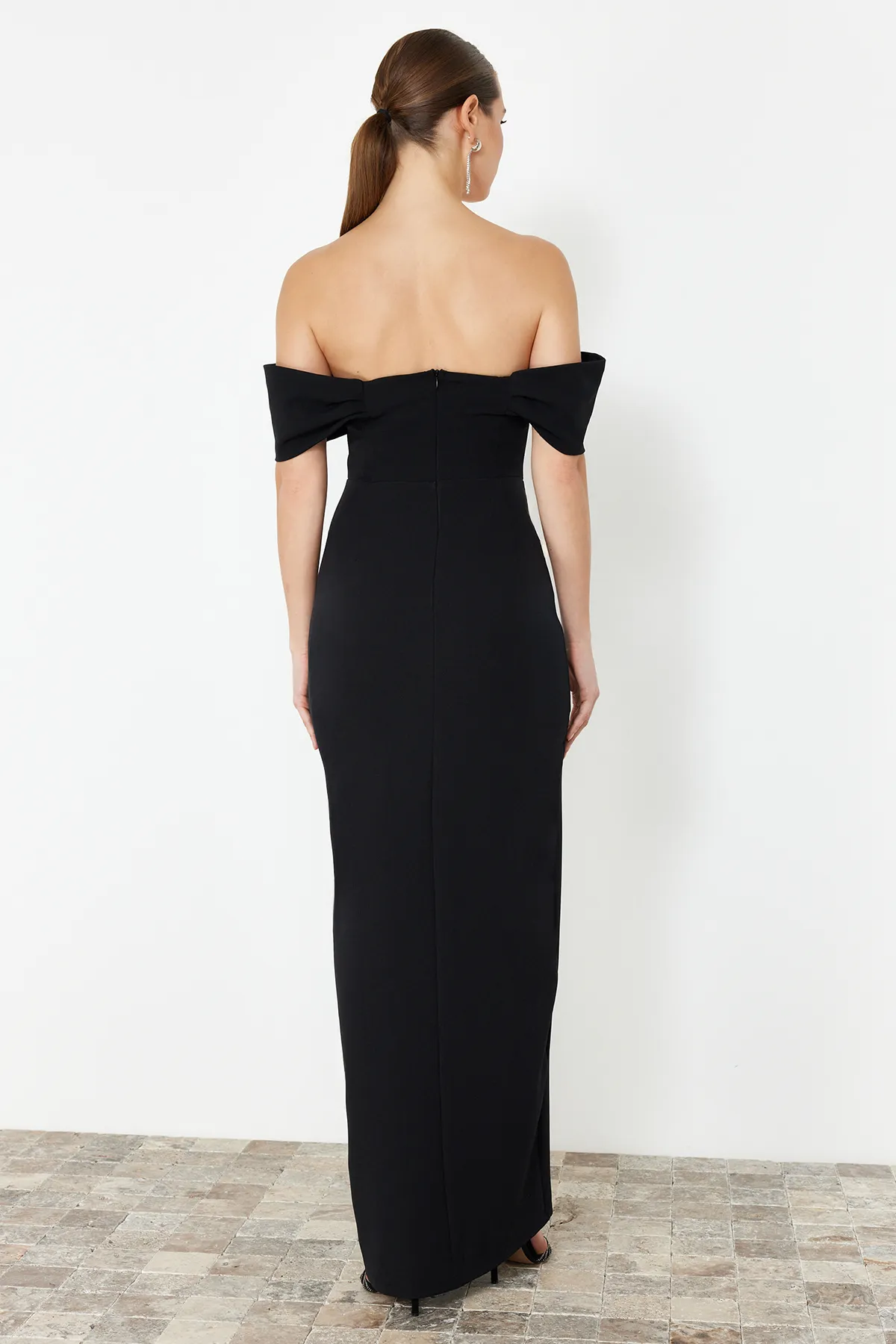 Trendyol Collection  Schwarzes gewebtes langes Abendkleid TPRSS24AE00131