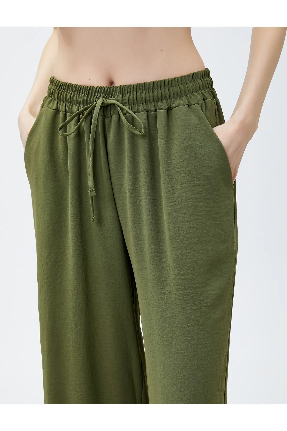 Koton  Bequeme Hose mit weitem Bein und Bindebund