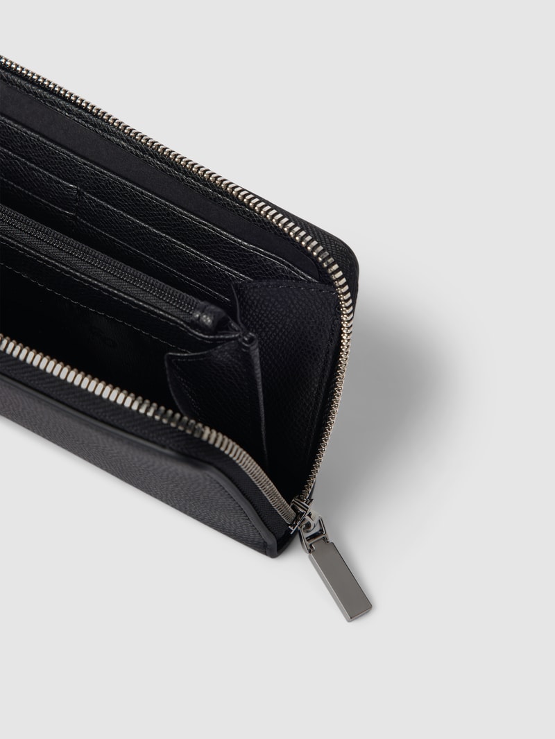 Portemonnaie mit Label-Detail Modell 'CHRIS' in schwarz