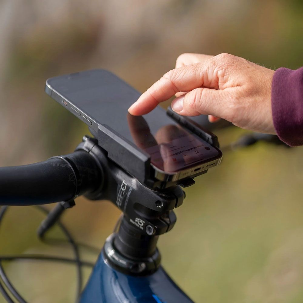 SP Connect Universal Charging Phone Clamp kaufen | Bike-Discount