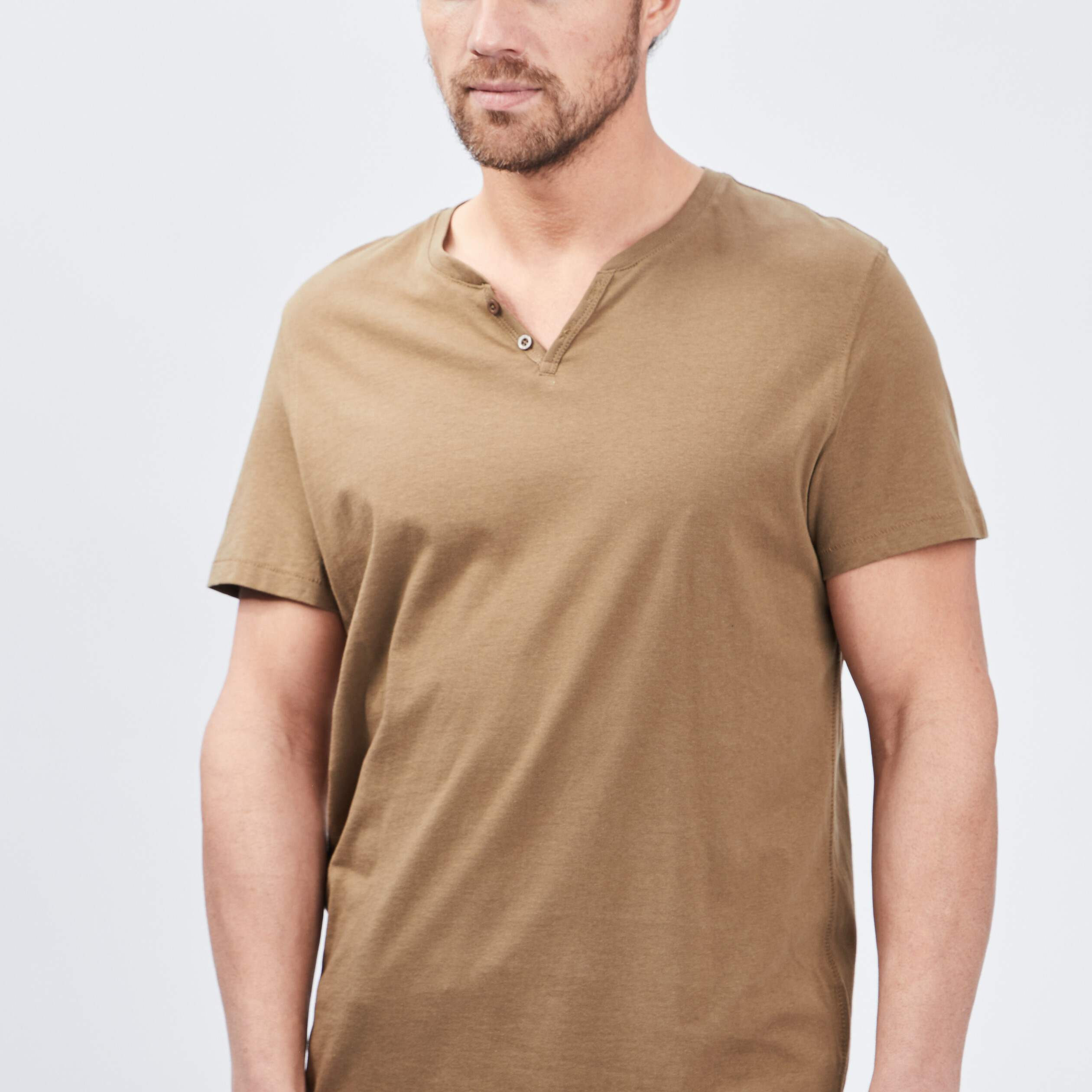 T-shirt manches courtes col tunisien vert kaki homme | La Halle