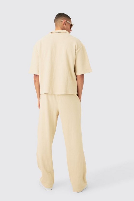 Kastiges Oversize Poloshirt mit V-Ausschnitt und Hose