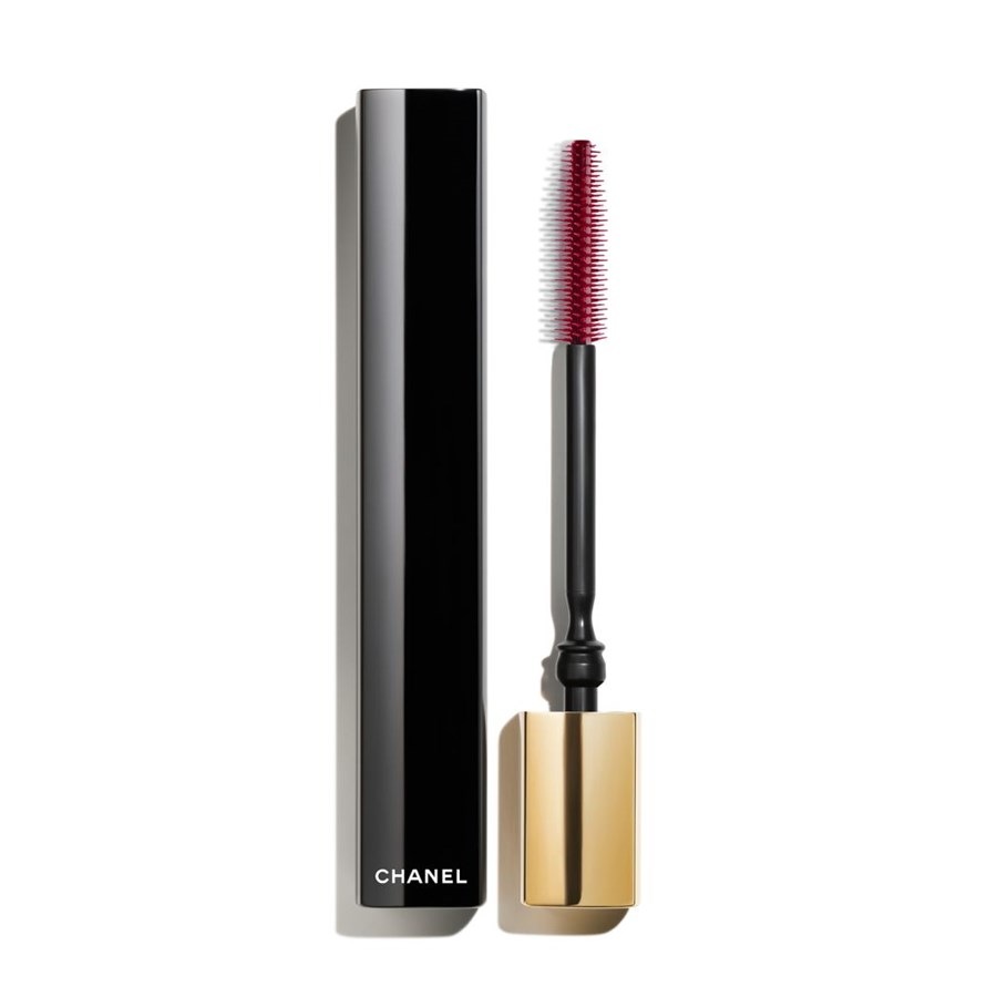 DIE ALL-IN-ONE-MASCARA: VOLUMEN, LÄNGE, SCHWUNG UND DEFINITION