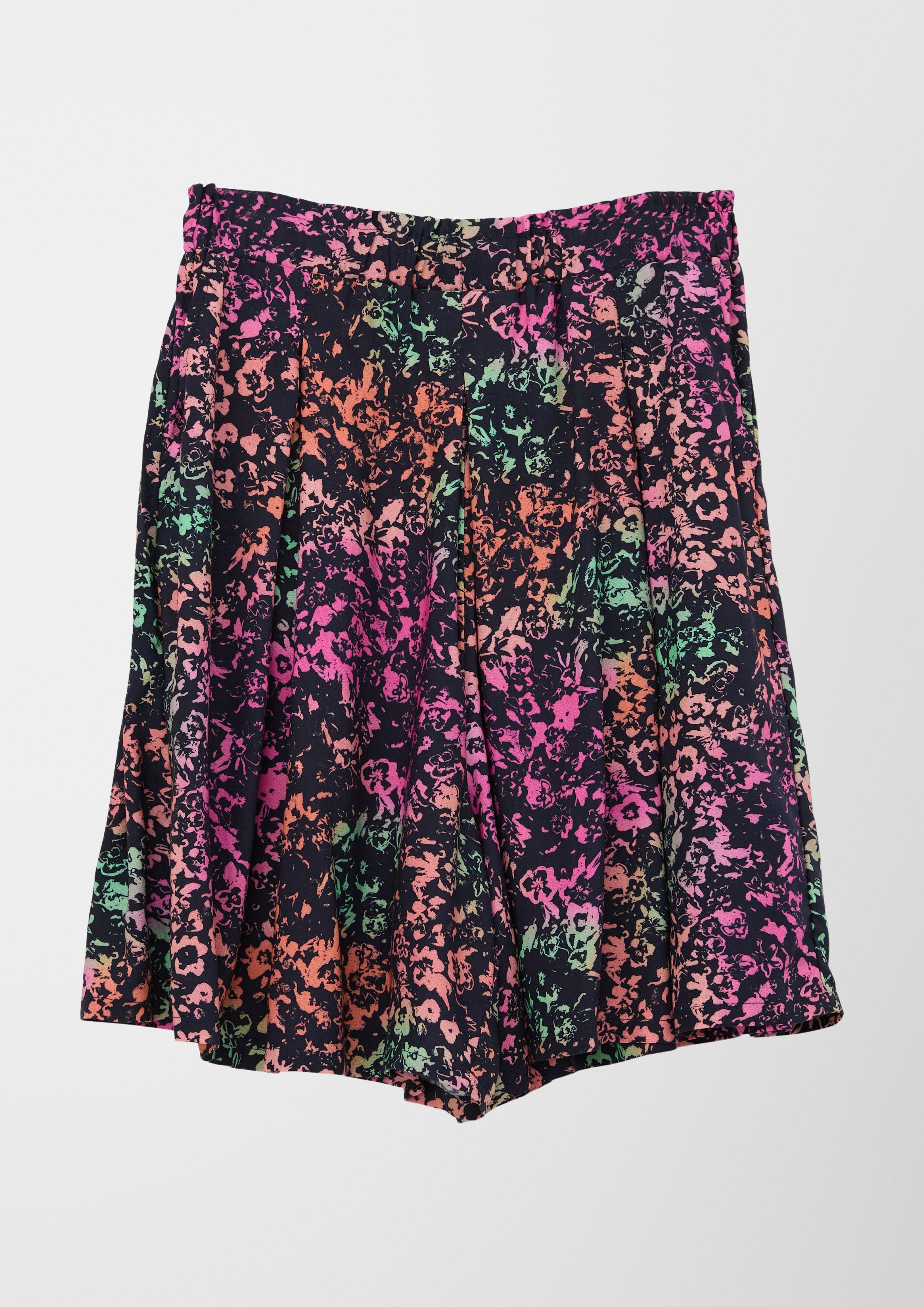 Loose: Shorts mit Allover-Print  2128563-59B3