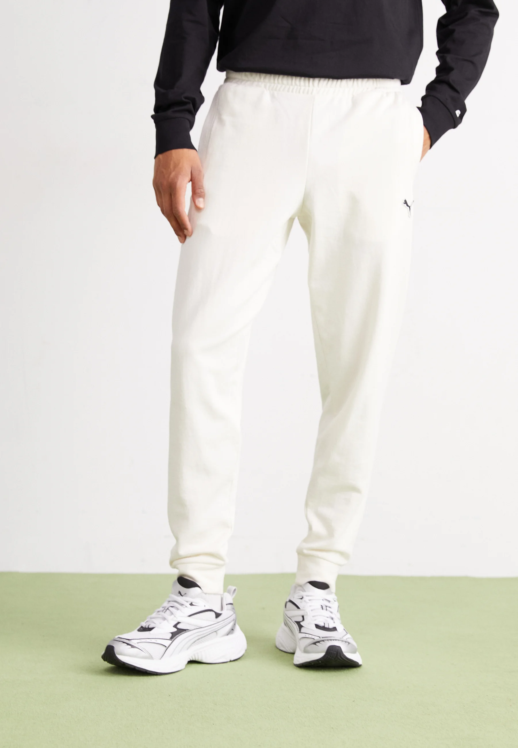 Puma BETTER ESSENTIALS - Pantalones de chándal