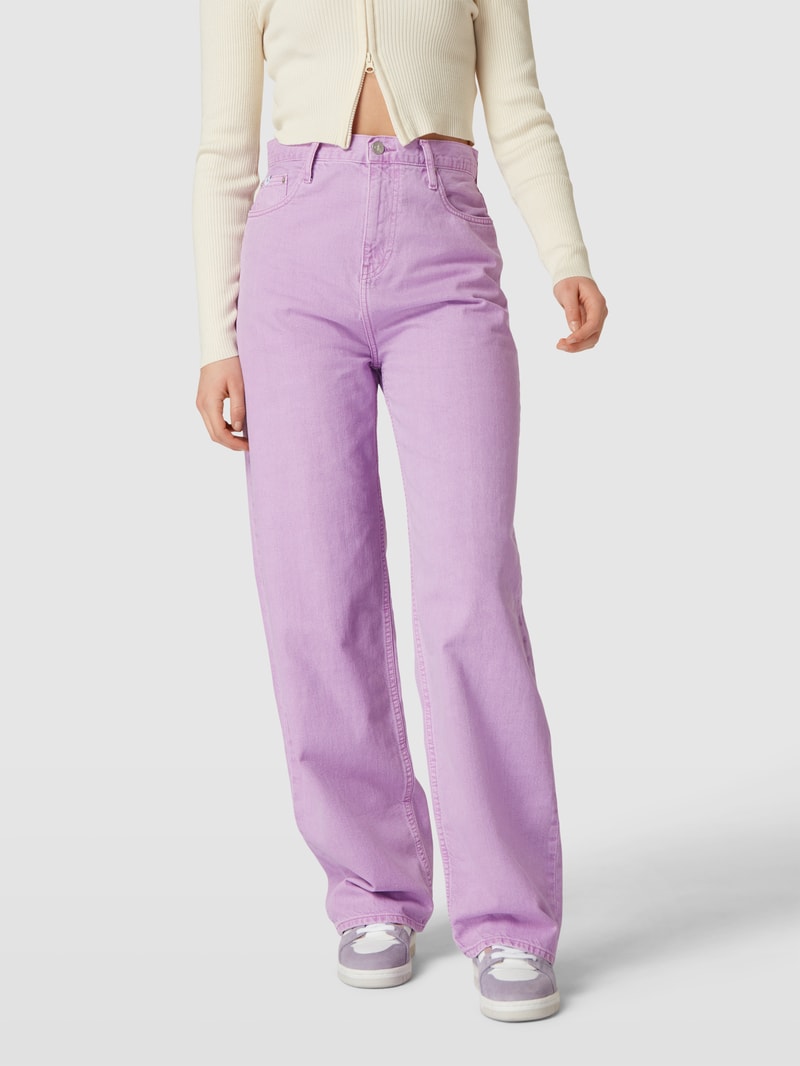 Jeans mit Label-Patch in violett