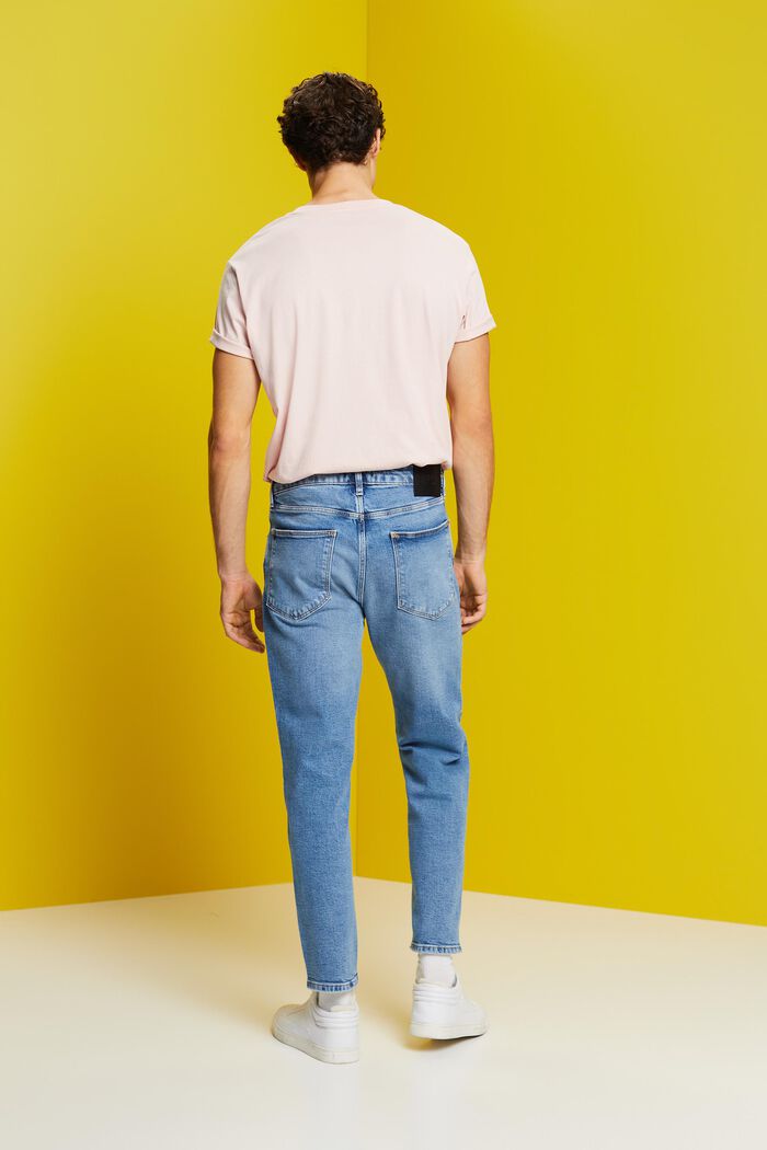 Relaxed-Fit-Jeans