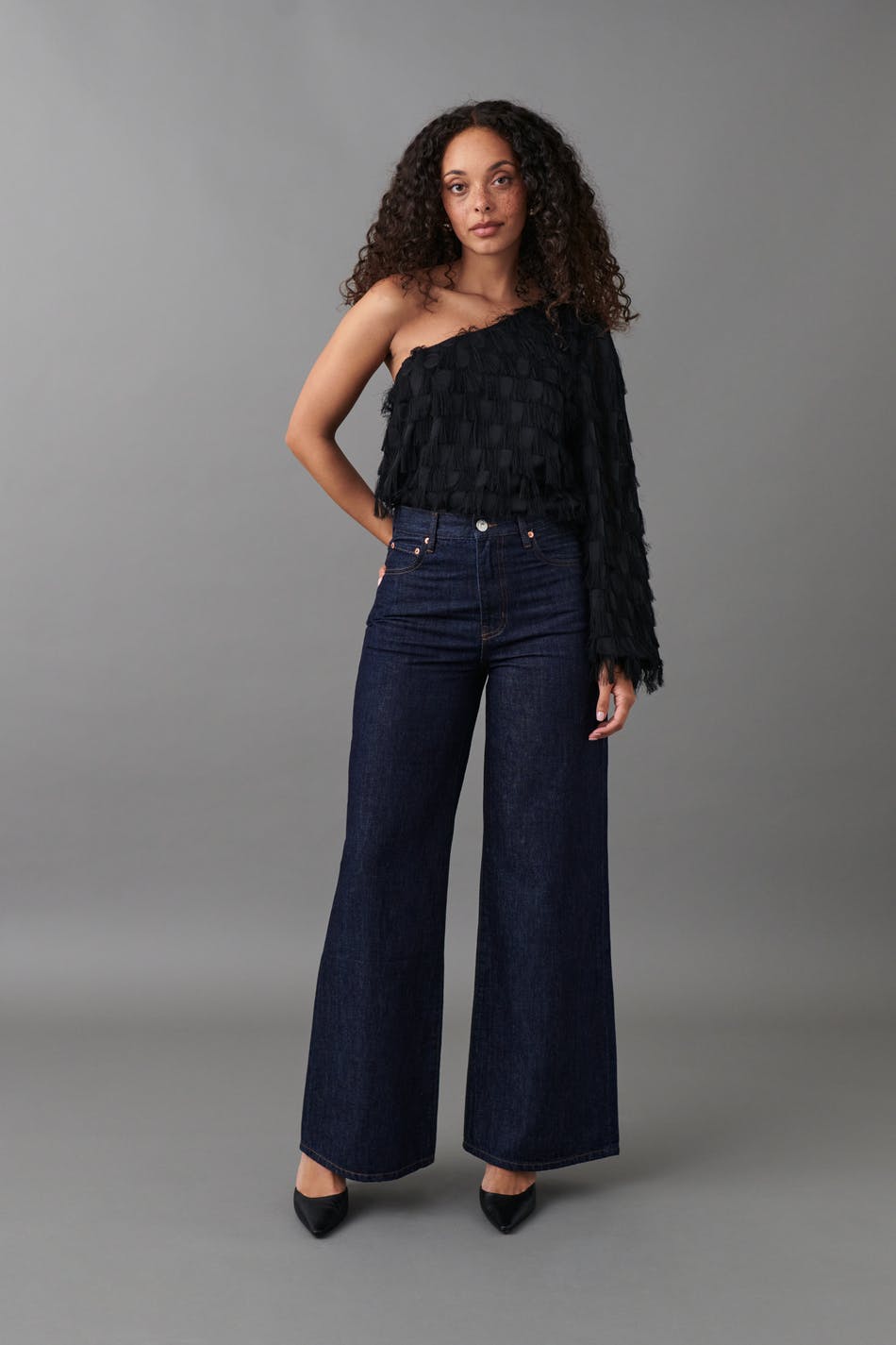 High and wide jeans