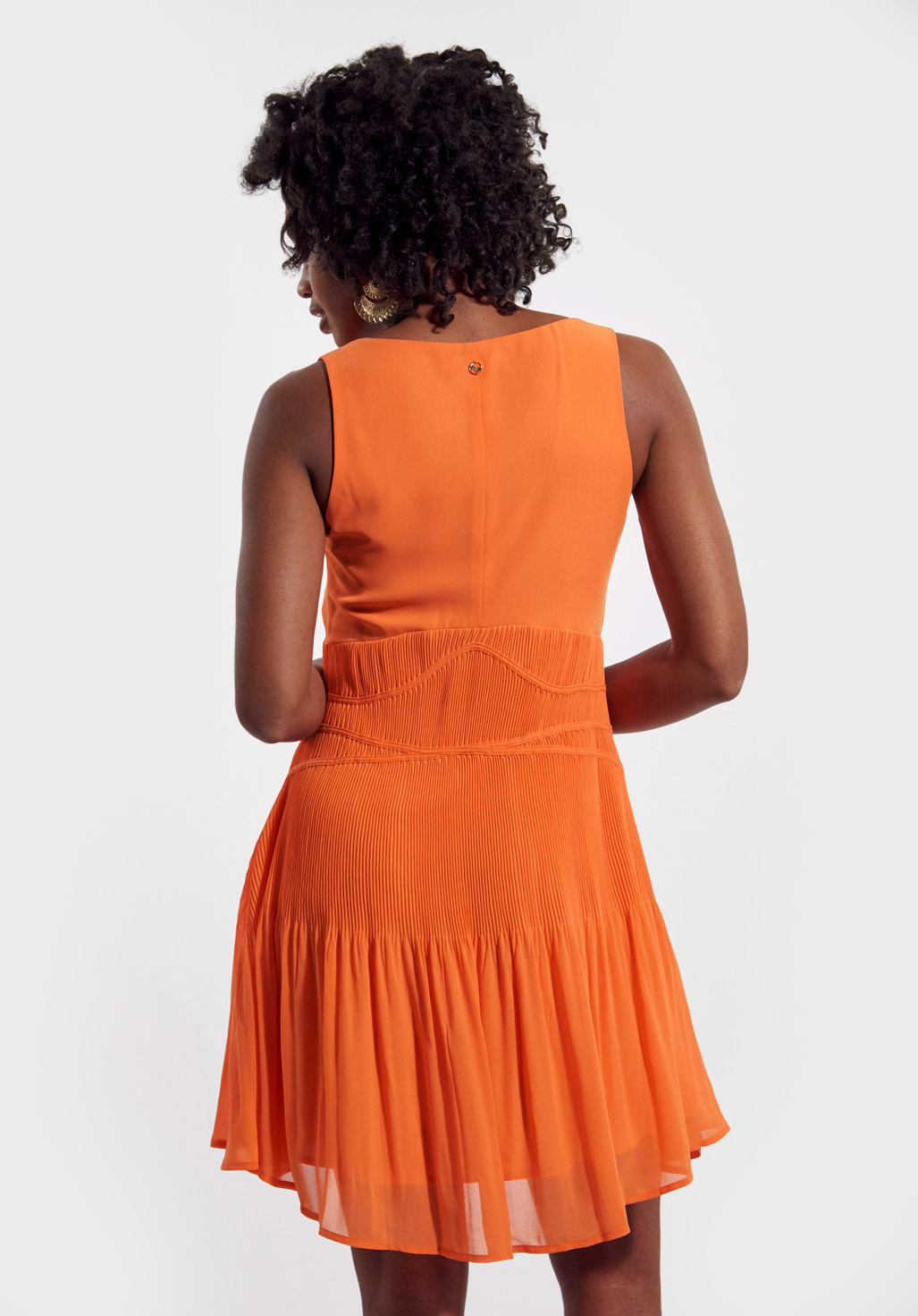 ALBI  Robe plissée orange sans manches
