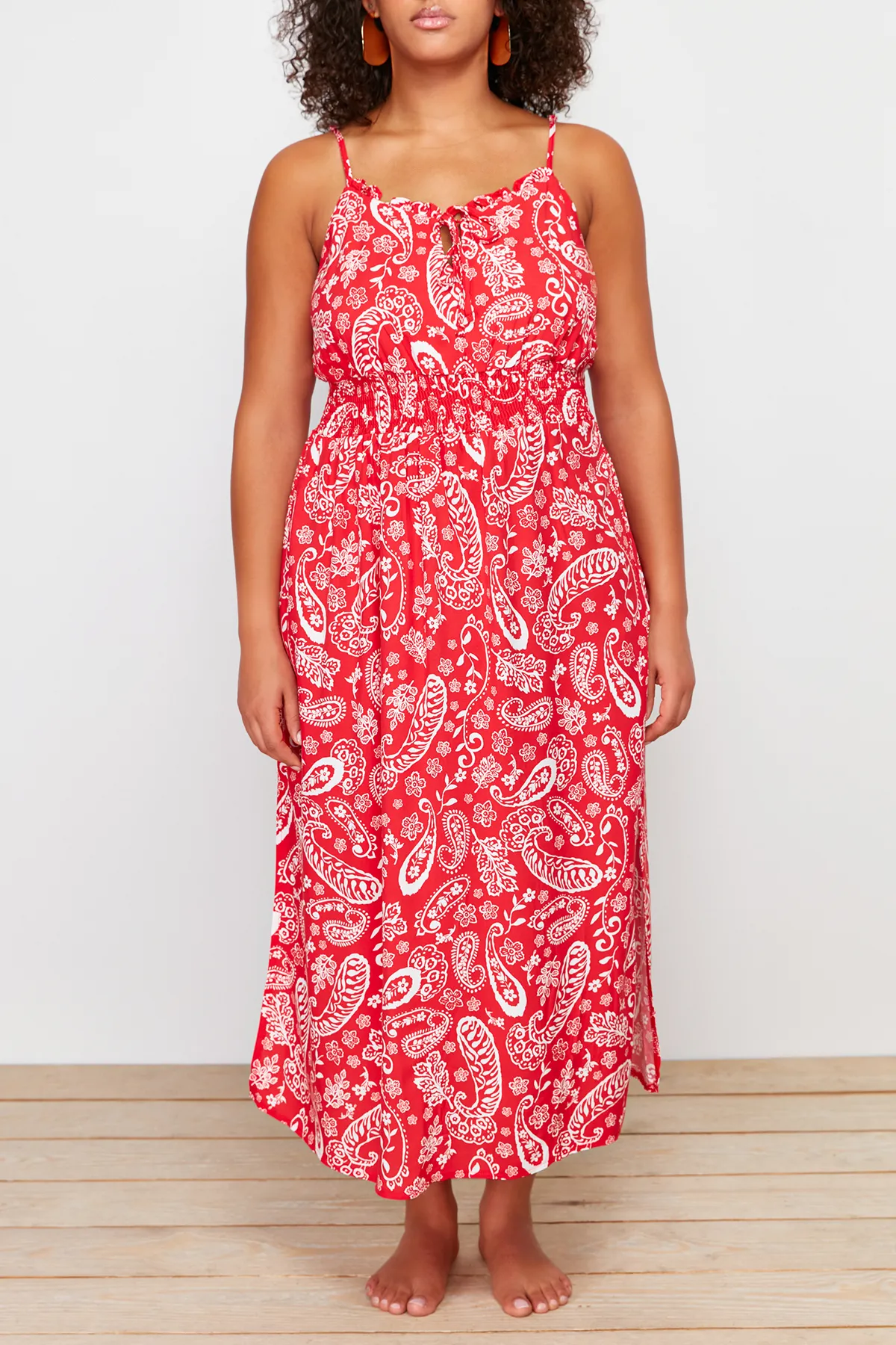 Trendyol Curve  Mehrfarbig gemustertes gewebtes Strandkleid TBBSS24AH00072