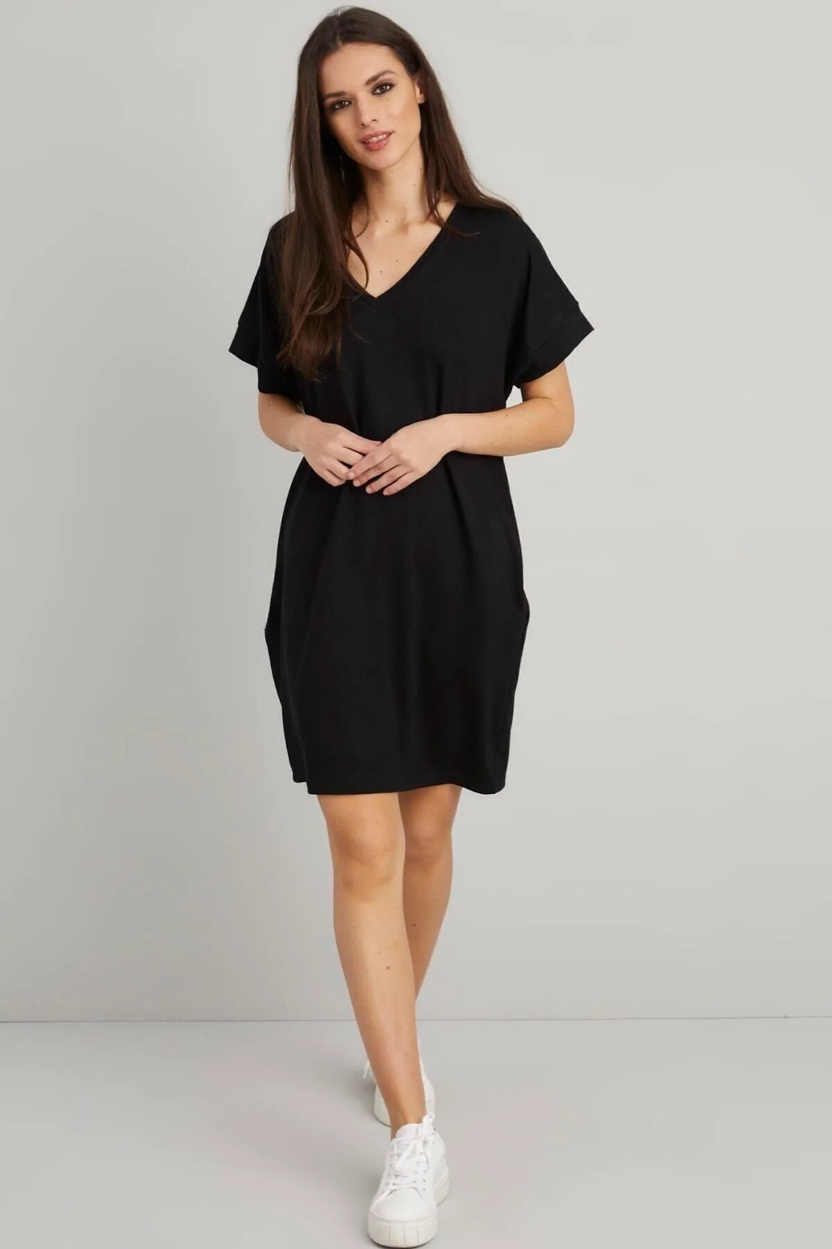 Know  Schwarzes T-Shirt-Kleid mit bedruckten Taschen für Damen
