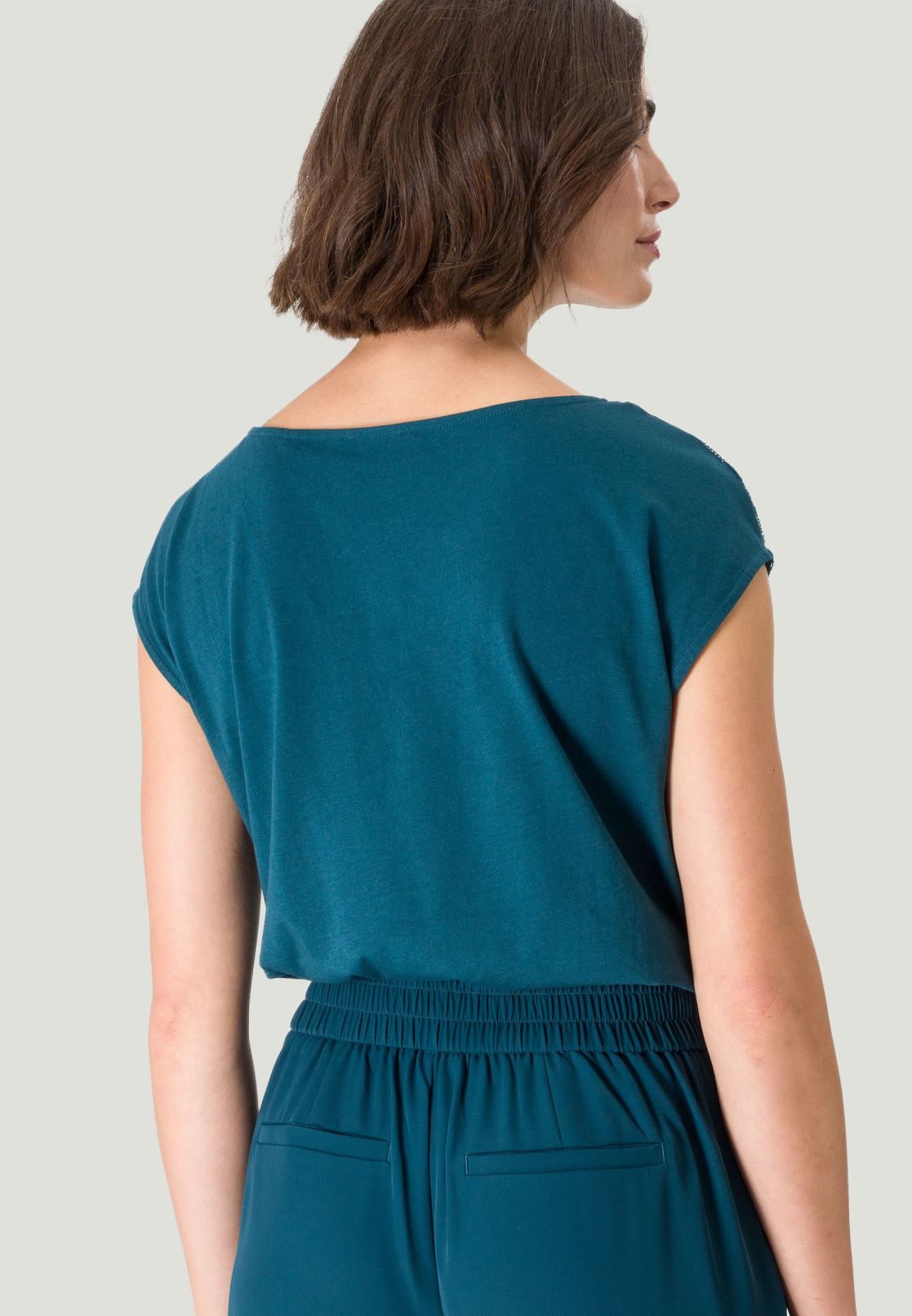 Shirt mit Netzeinsatz