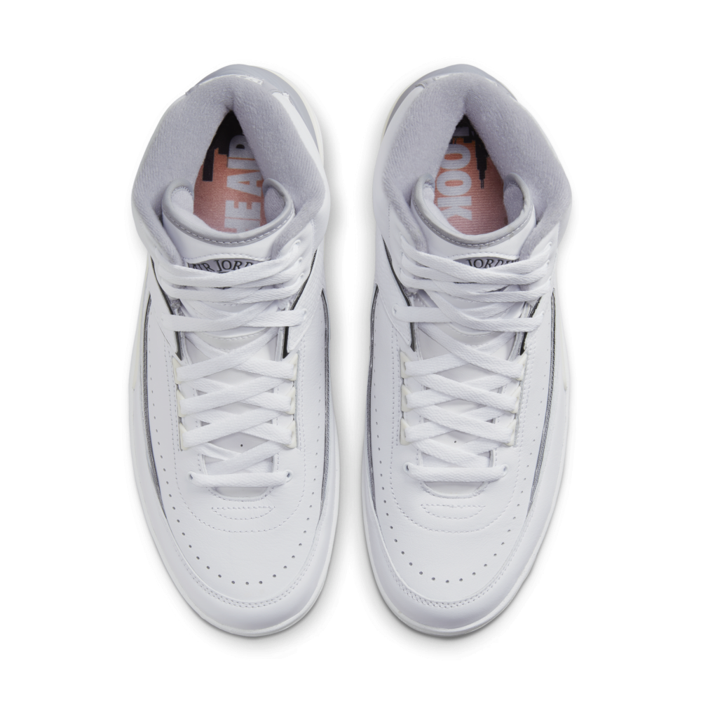 NIKE JORDAN 2 Retro Cement Grey DR8884-100 / weiss