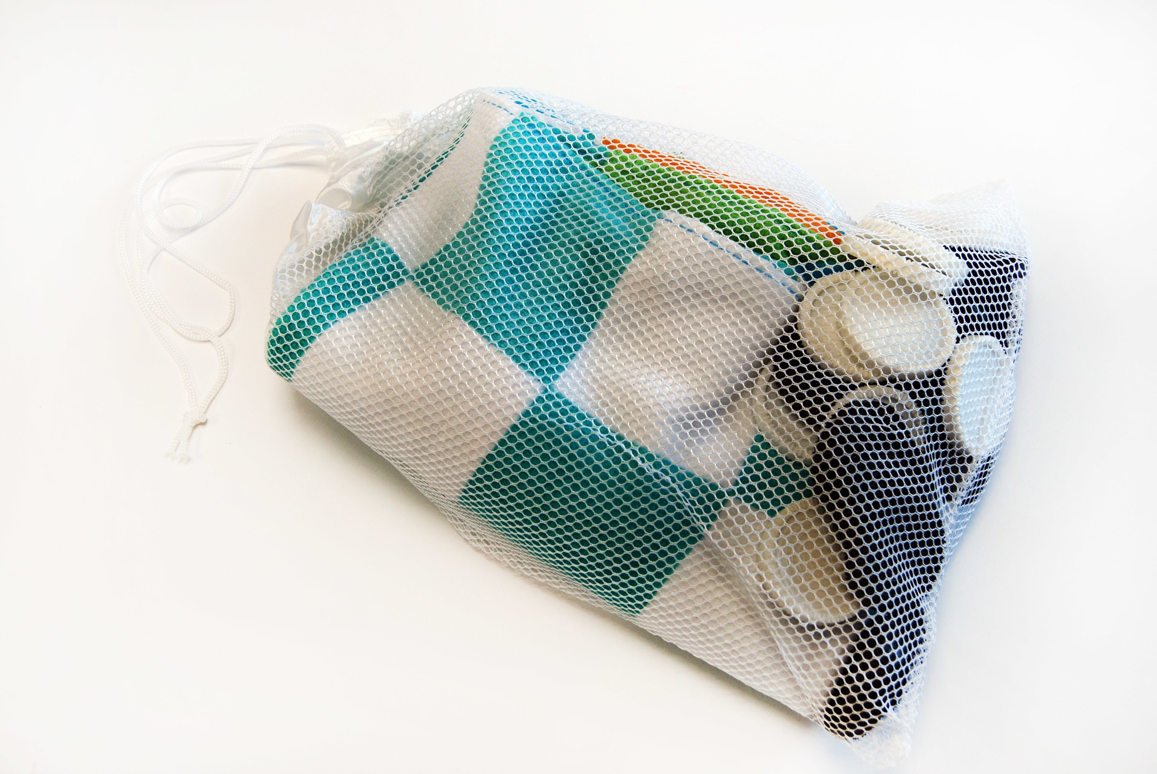 Carbotex Strandtuch Strandtuch mit Damespiel Badetuch 70 x 140 cm