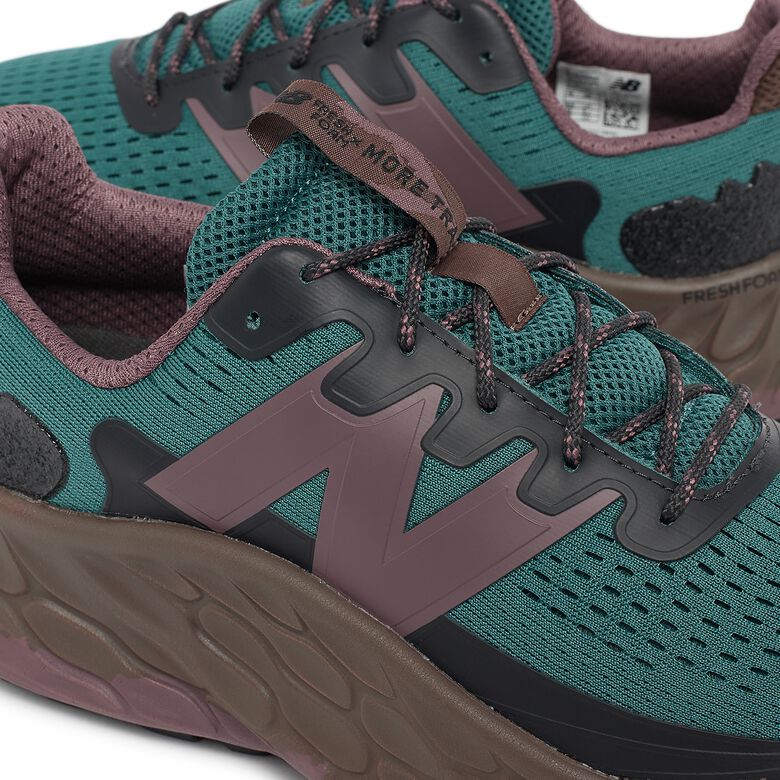 New Balance Fresh Foam More v3 Trail dark mushroom