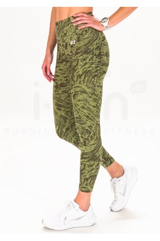 Nike One Icon Clash W