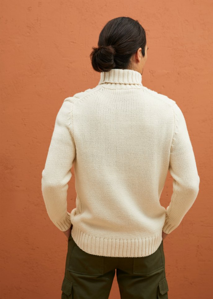 Rollkragenpullover mit Zopfmuster