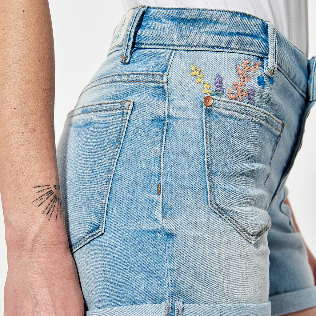 LALIF  Short en jean slim femme avec broderie