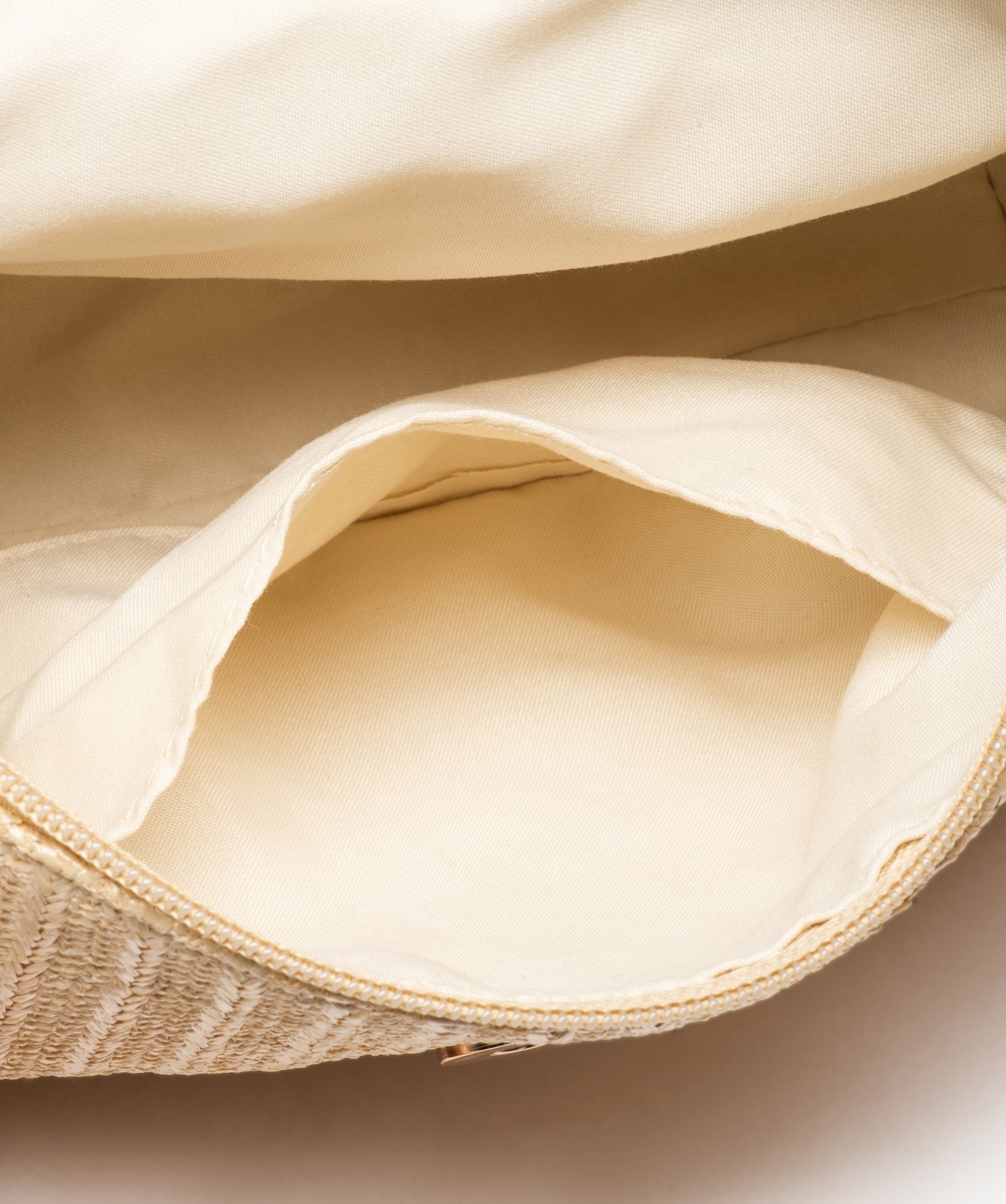 Sac bandoulière femme tissé avec rabat métallisé beige | GEMO