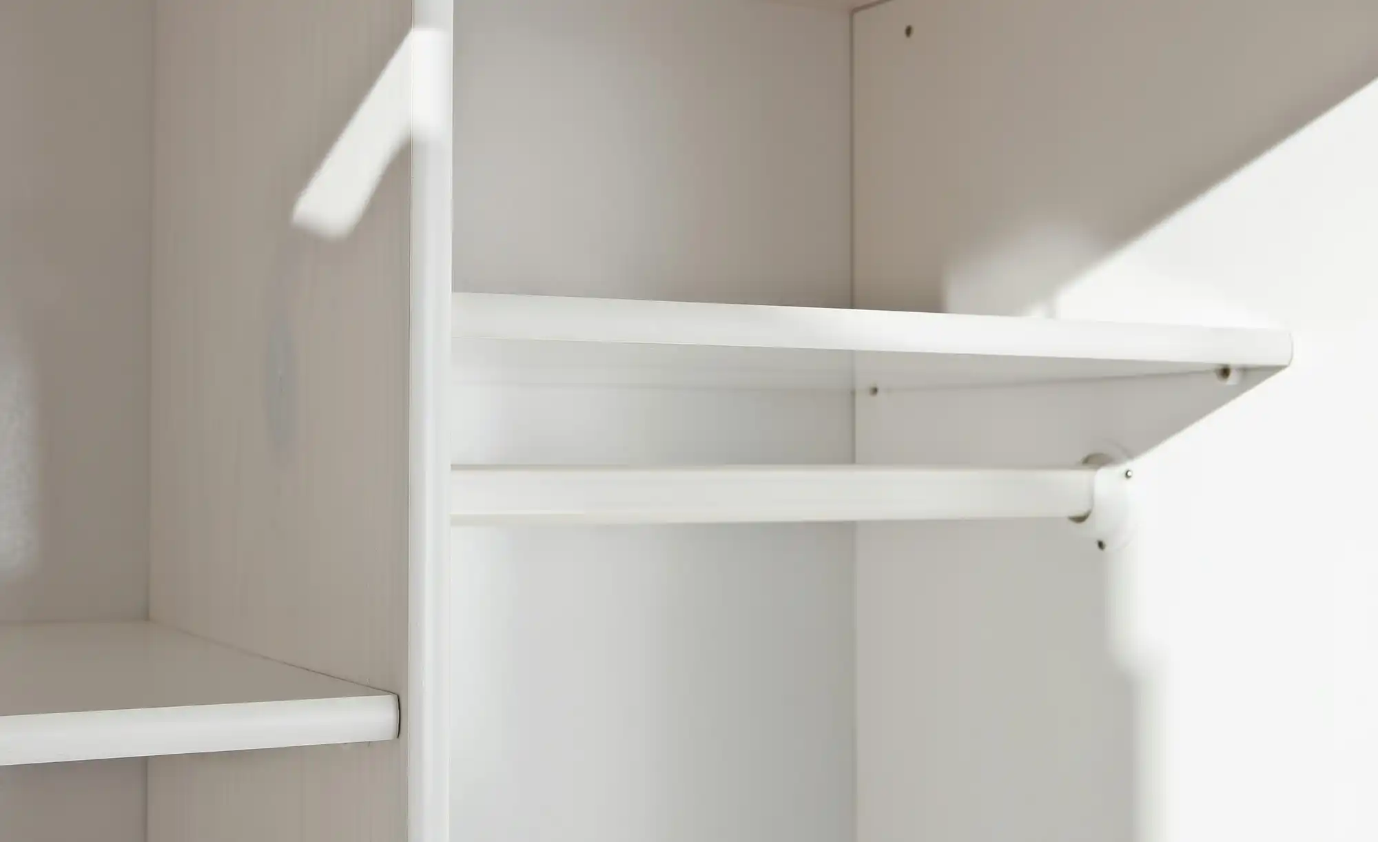 Drehtürenschrank