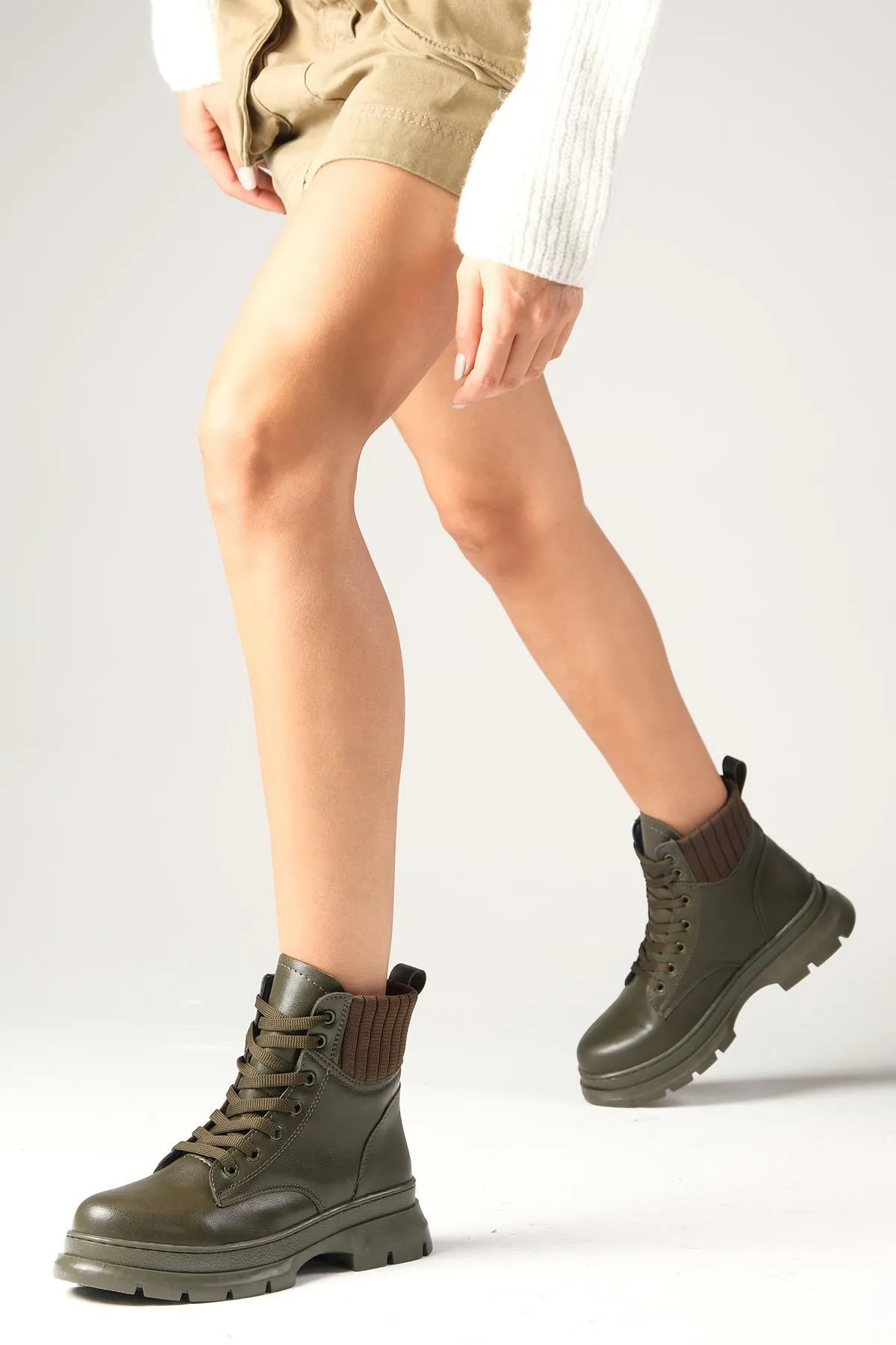 Mio Gusto  Frieda Khakigrüne Damen-Schnürstiefel