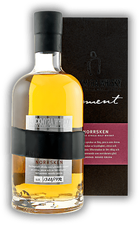 Mackmyra Moment 006 Norrsken Mackmyra Moment 006 Norrsken Rauchig und weich, leicht würzige und fruchtige Noten. 0,7	 Liter - Vol 53,2%