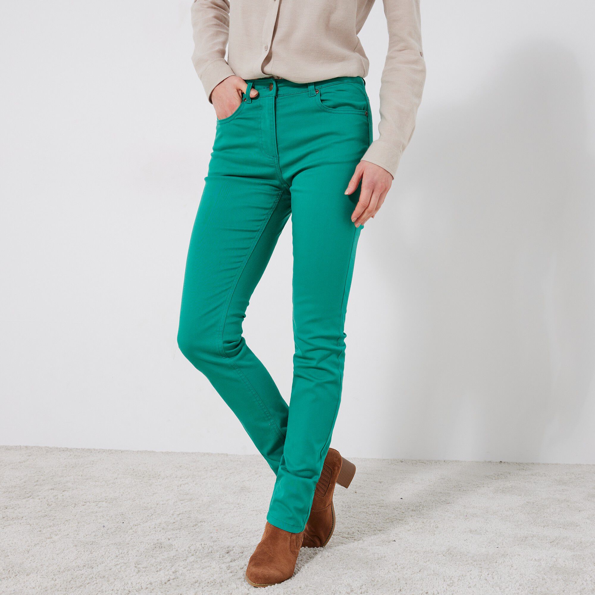 Pantalon droit stretch uni