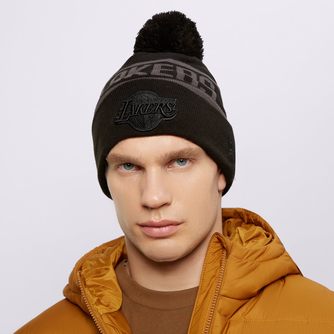 NEW ERA MÜTZE TONAL BEANIE LAKERS LOS ANGELES LAKERS Schwarz