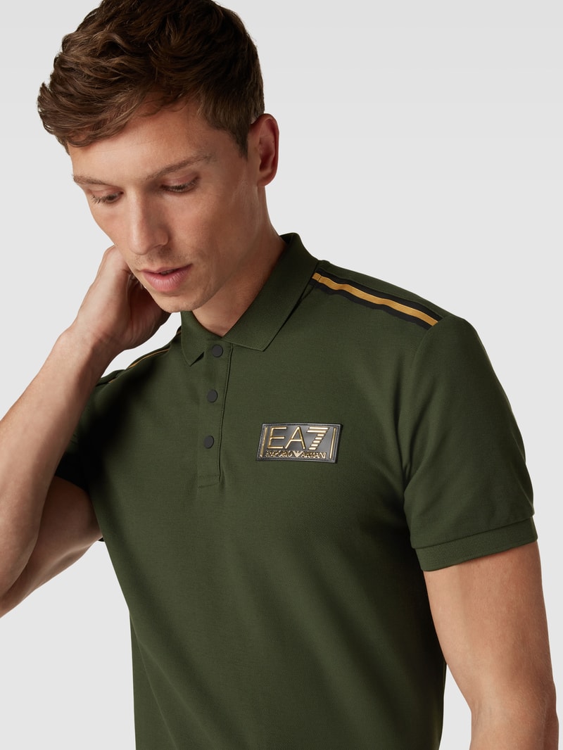 Poloshirt mit Label-Print in olivgrün