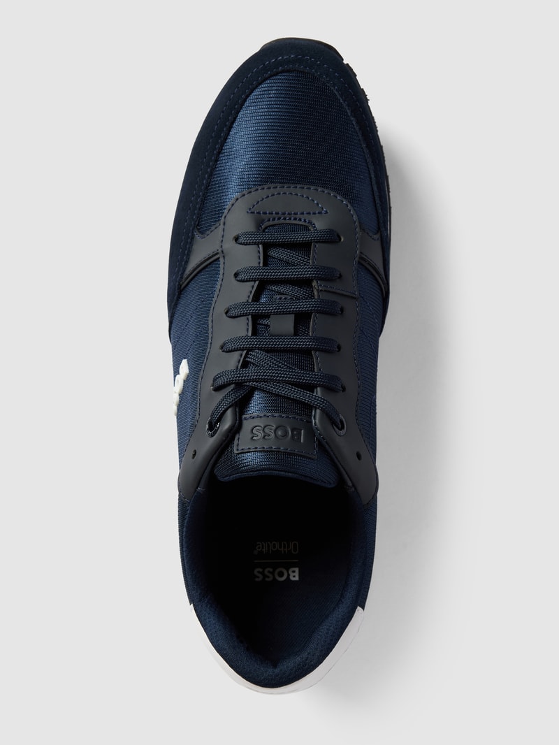 Sneaker mit Kontraststreifen in marineblau