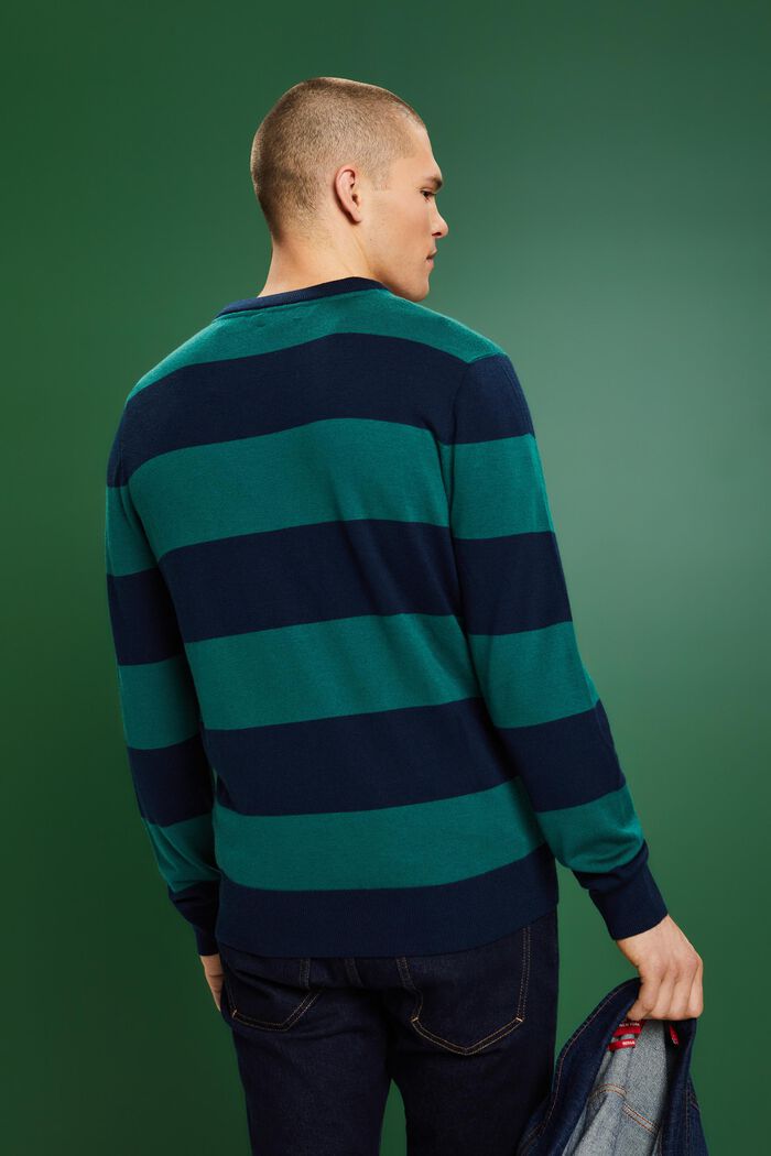 Gestreifter Wollpullover im nahtlosen Design