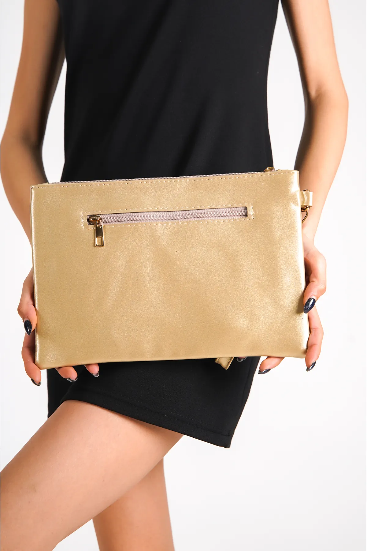 Capone Outfitters  Capone Paris Pıtır Damen-Clutch