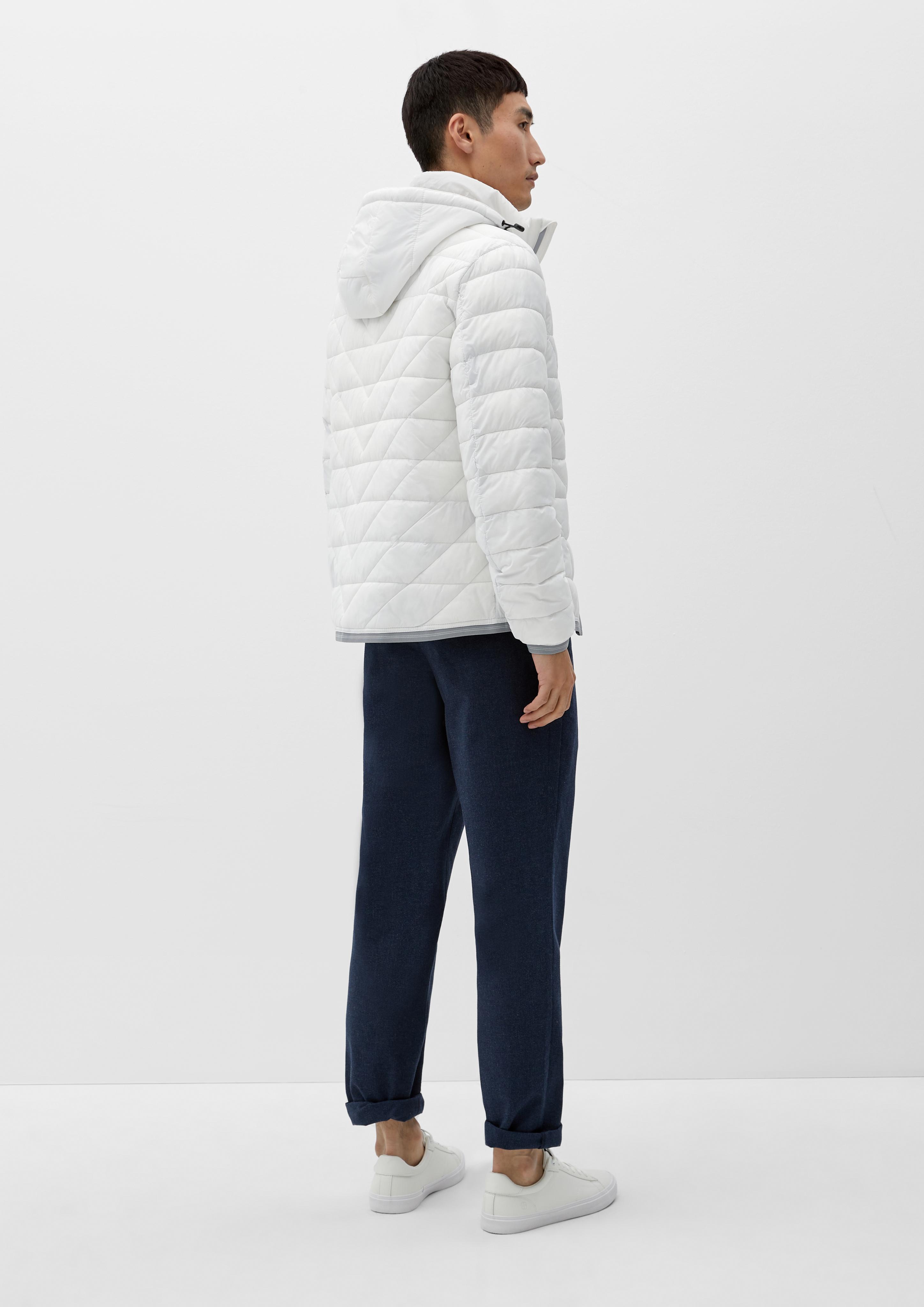 Leichte Steppjacke mit gefütterter Kapuze  2125983-0120