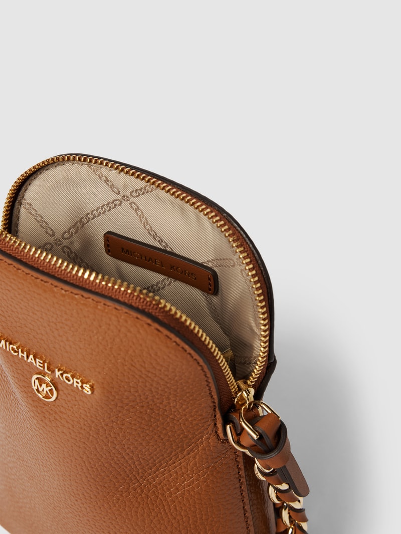 Crossbody Bag mit Label-Applikation Modell 'JET SET CHARM' in cognac