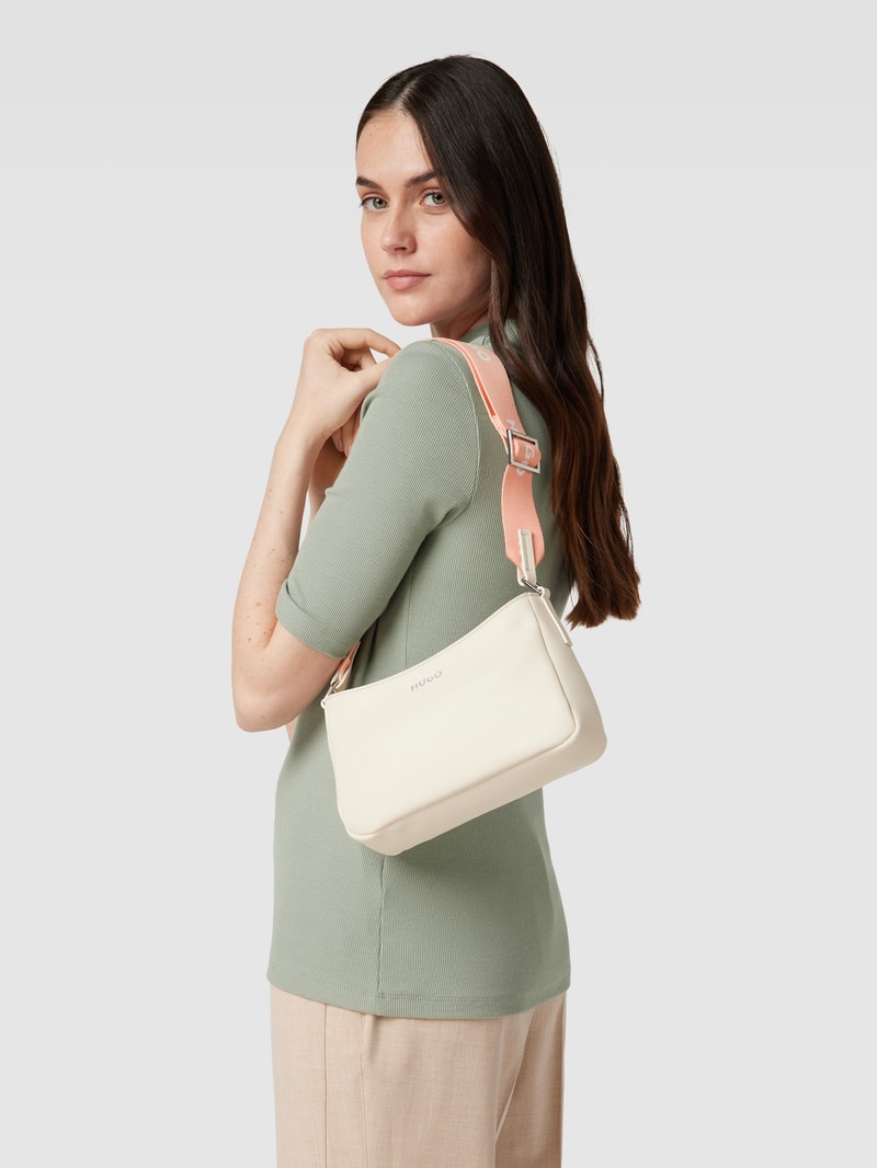Hobo Bag mit Label-Details in offwhite