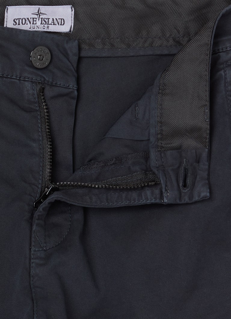 Pantaloni cargo conici Stone Island 30115, confecționați din bumbac organic.