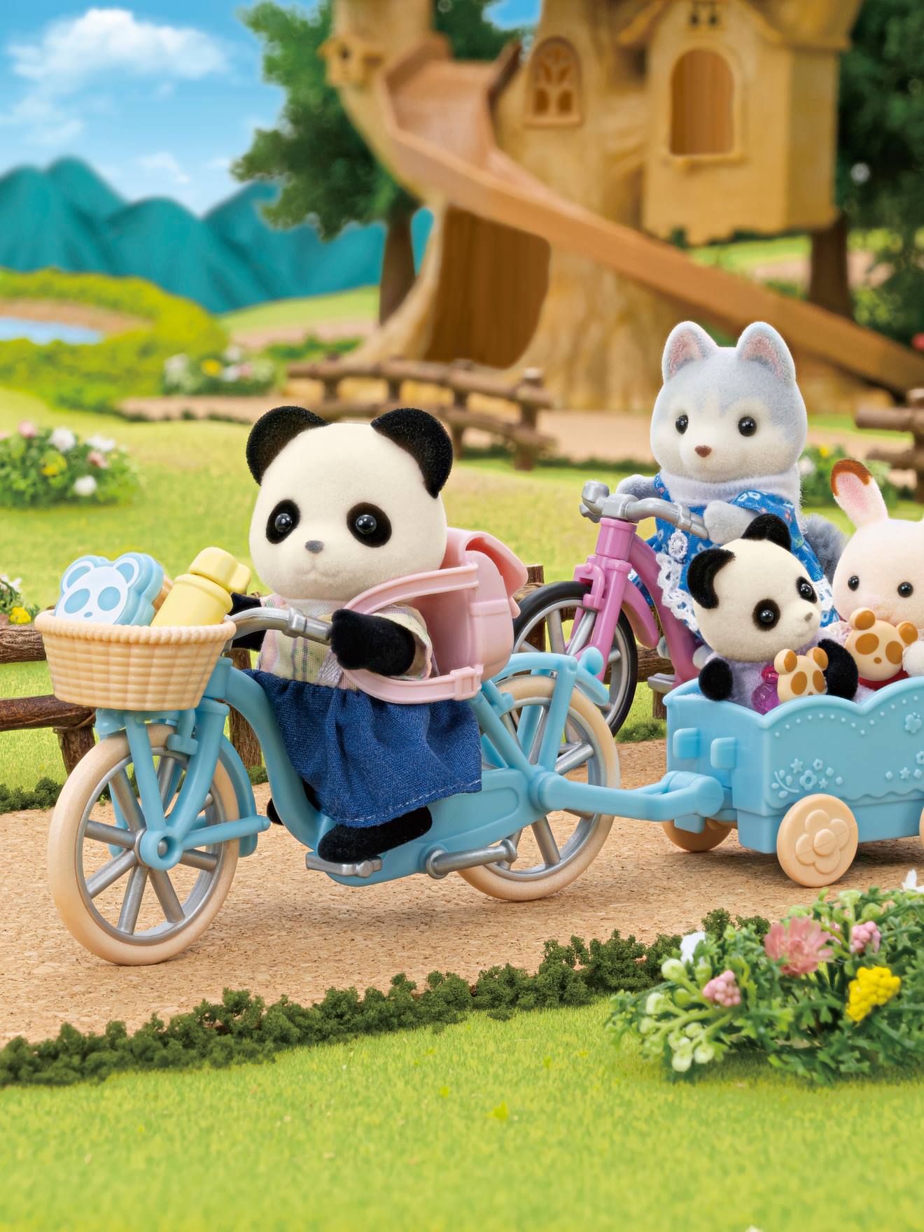 La fille panda, son vélo et sa remorque