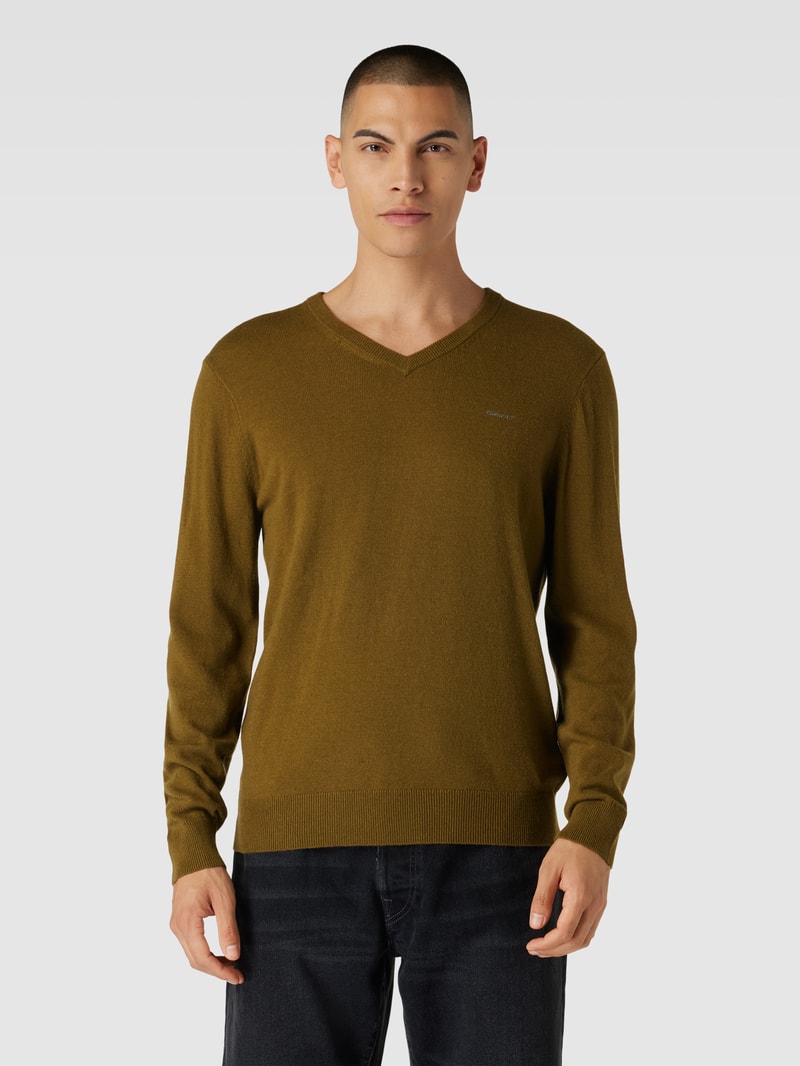 Strickpullover aus Lammwoll-Mix mit V-Ausschnitt in olivgrün