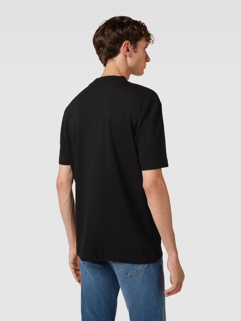 T-Shirt mit Motiv-Detail in schwarz