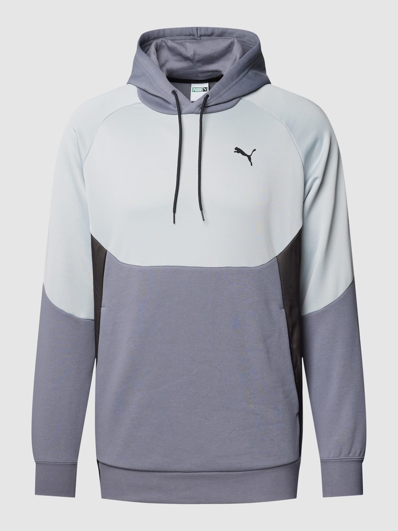 Hoodie mit Känguru-Tasche Modell 'PUMATECH Hoodie FL' in mittelgrau