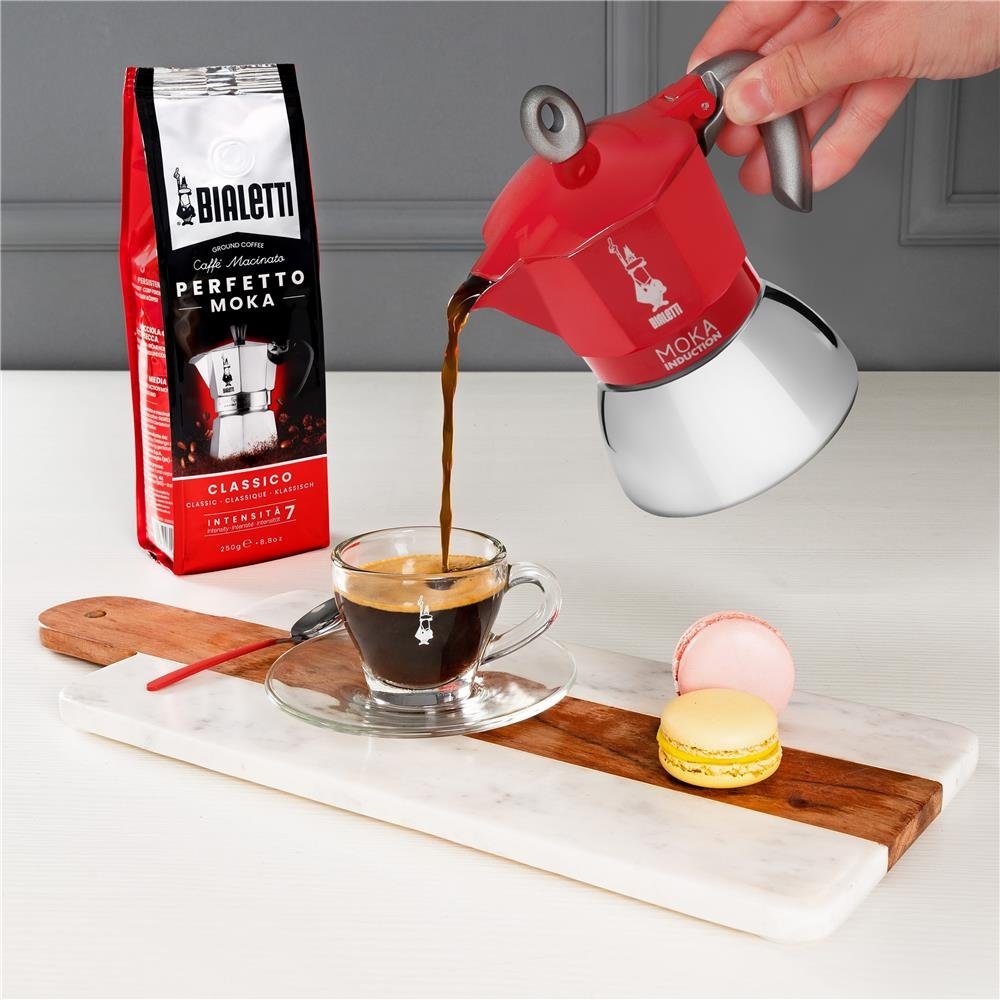 BIALETTI Espressokocher New Moka 4 Tassen, 0,15l Kaffeekanne, aus Aluminium / Stahl, für vier Tassen, Kaffeemaschine, Kaffeekocher, für Herd und Induktion geeignet, für Camping, Rot