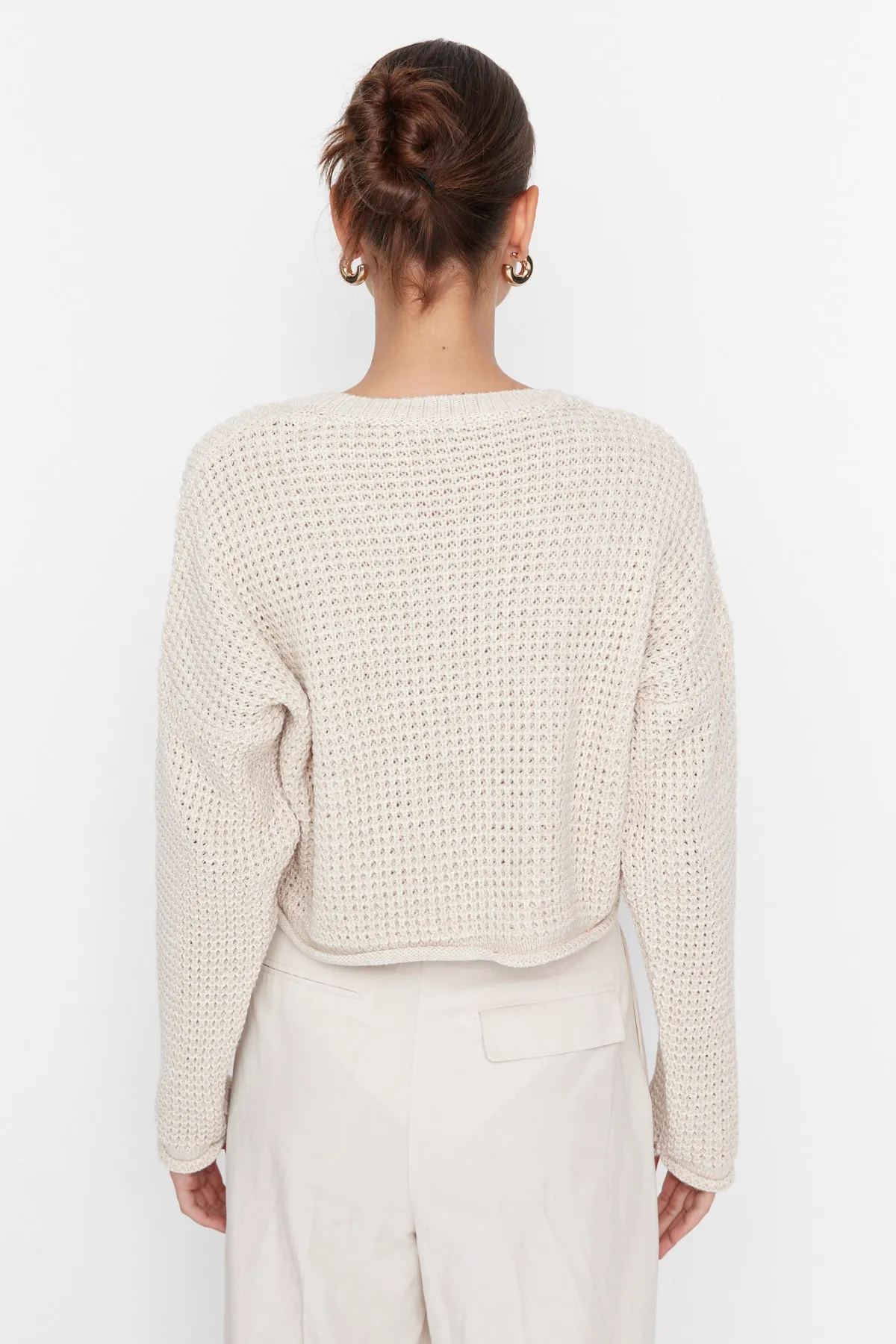 Trendyol Collection  Steinkurzer Strickpullover TWOAW23KZ01193