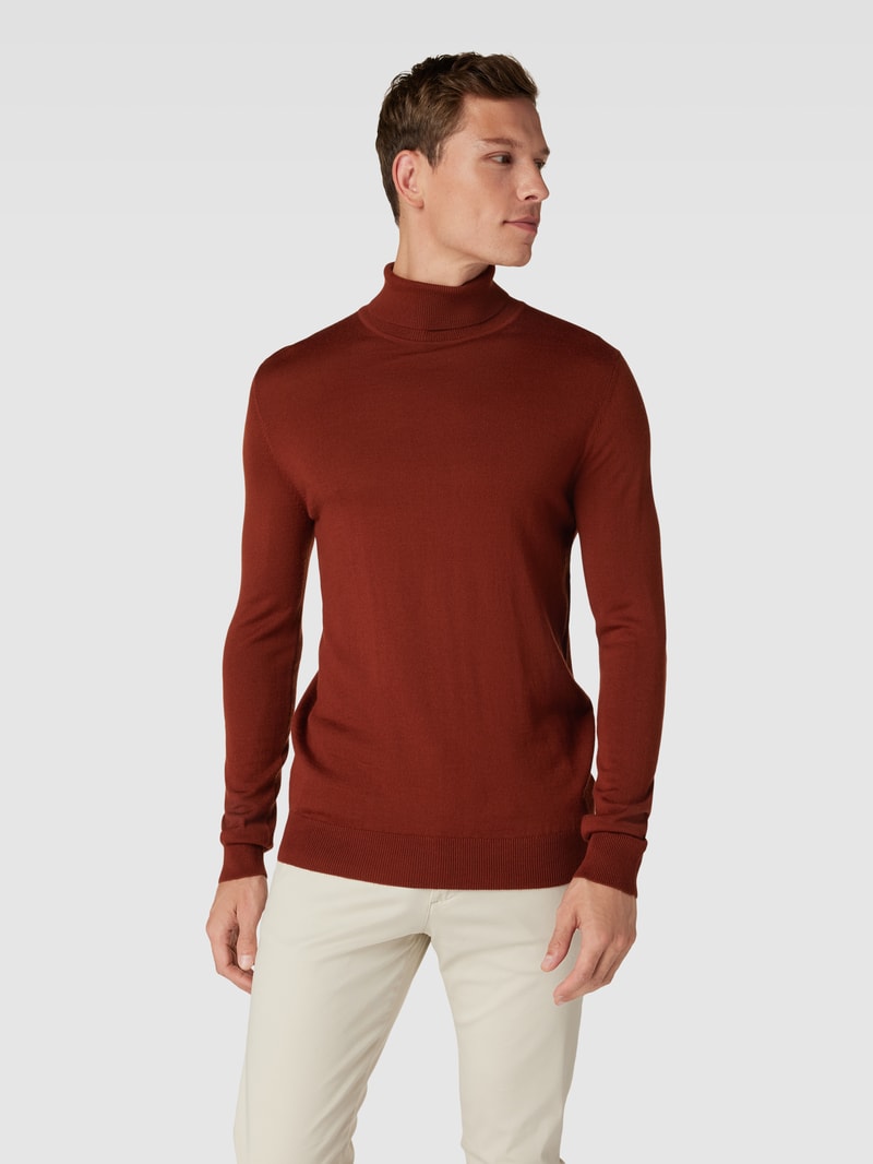 Pullover mit Stehkragen in terrakotta